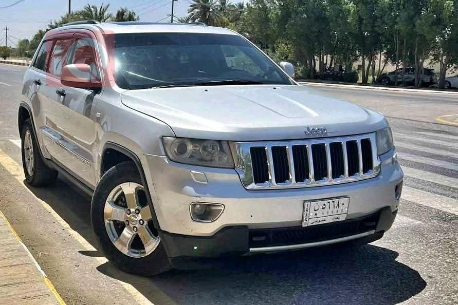 جیپ گراند شیرۆکی